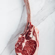 Laden Sie das Bild in den Galerie-Viewer, Fullblood Wagyu Tomahawk Steak 9/9+
